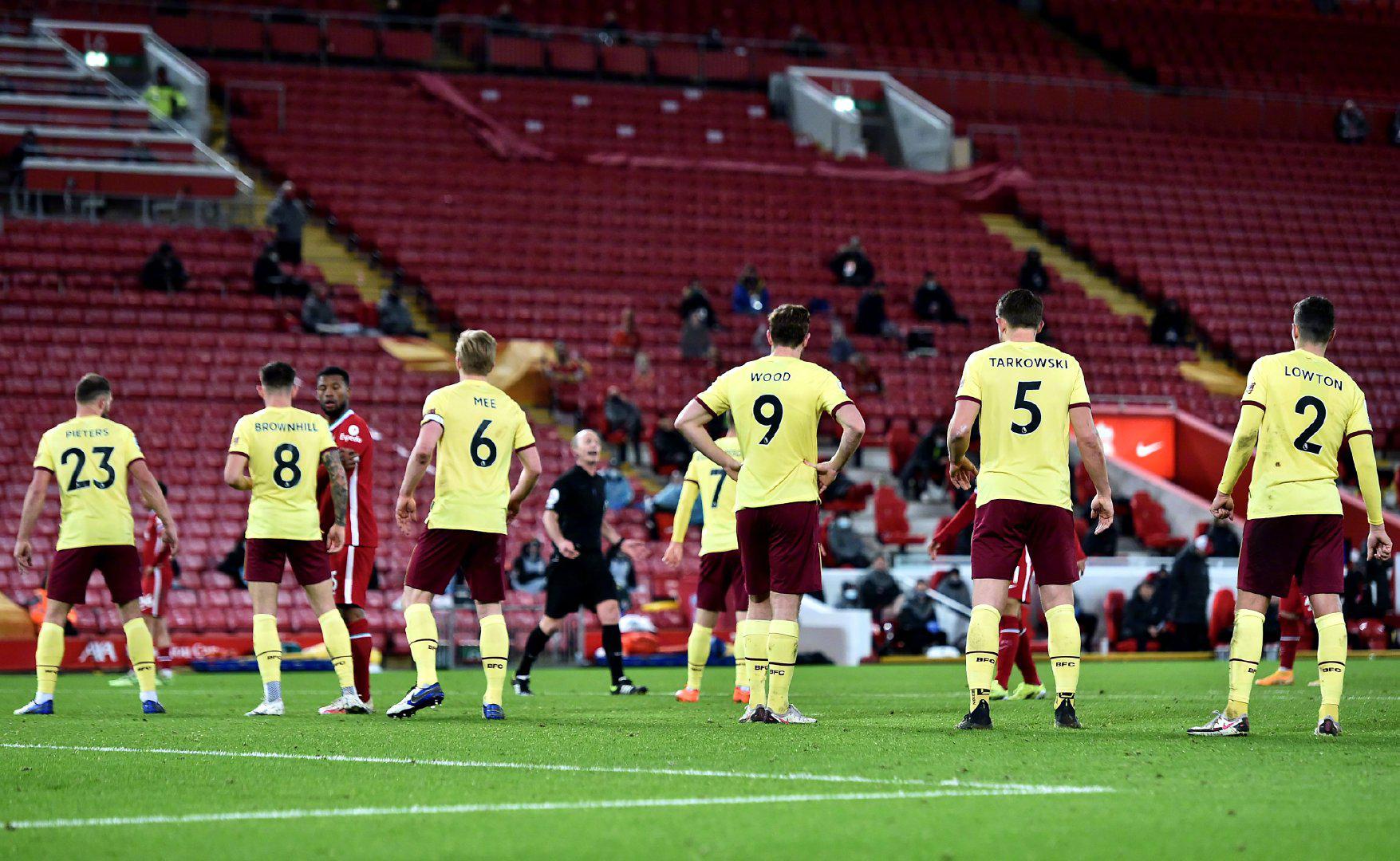 集中于场上 集中于场上